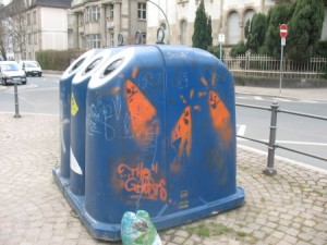 Eiermänner beim Holzhausenpark
