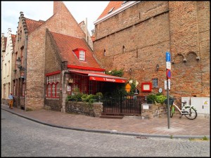 Über Brügge und das Meer